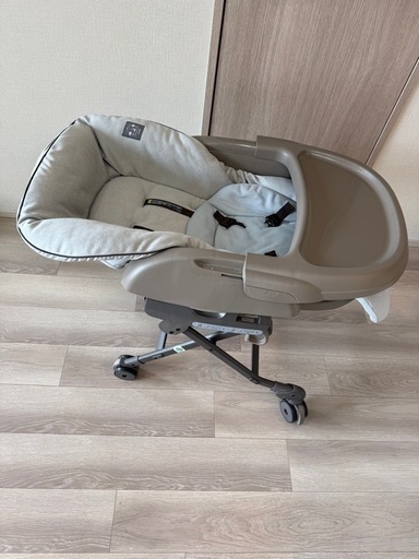 【美品】コンビ　ネムリラ　電動バウンサー