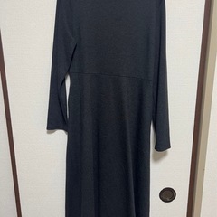 UNIQLO ポンチフレアワンピースの画像