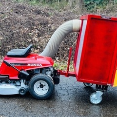 ホンダ　HONDA 乗用芝刈り機　3011　草刈り　牽引式集草ボックス付の画像
