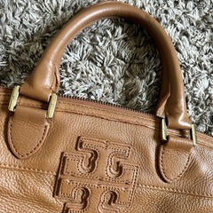 Tory Burch ハンドバッグ キャメル色の画像