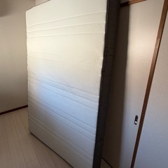 ✴︎無料✴︎IKEAダブルベッドマットレスMORGEDALの画像