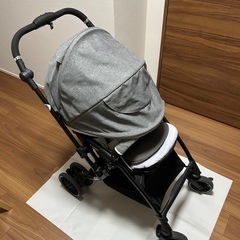 コンビ スゴカル ベビーカーの画像