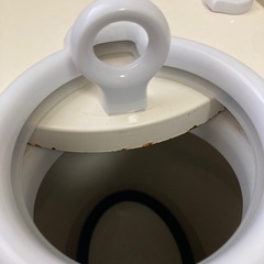 オムツ用ゴミ箱（ニオイ漏れ防止）の画像