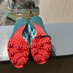 陸上競技用スパイク(asics)の画像