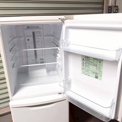 Panasonic パナソニック　ノンフロン冷凍冷蔵庫　NR-B14CW-W形　138L  2019年製　動作品
の画像