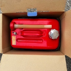 ガソリン携行缶の画像