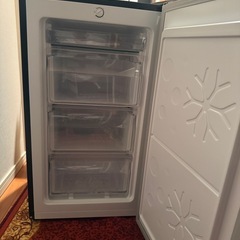 【ジャンク品】冷凍庫  64L 右開き ノンフロン   MAXZEN JF063ML01GMの画像