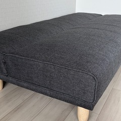 LOWYA ダークグレー　3人掛けソファベットの画像