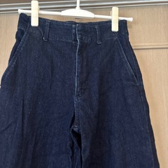 ユニクロ　ワイドトラウザージーンズ　S 裾上げしていますの画像