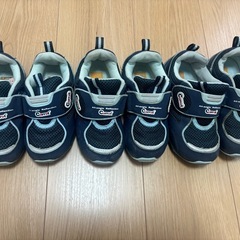 和泉緑ヶ丘幼稚園　幼稚園　制服　ロベルタの画像