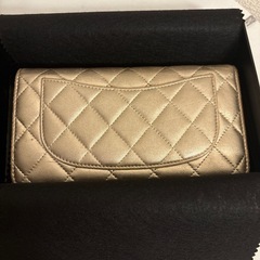 CHANEL マトラッセ　ゴールド キルティング長財布の画像