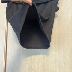 GU オフショルダーT Mサイズの画像