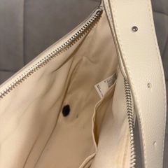 ユニクロ レザータッチワンハンドルバッグ ※汚れありの画像