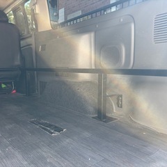 キャラバン　NV350  ベッドセット　
フレームの画像