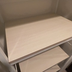 白基調 ラックの画像