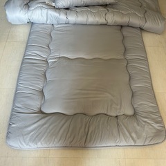 ニトリ布団三点セットの画像