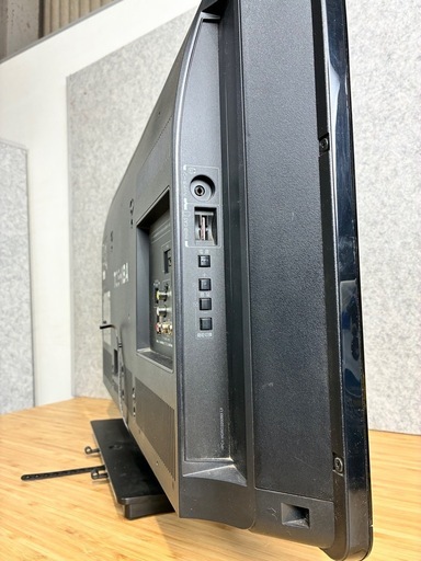 【中古品】TOSHIBA32形液晶カラーテレビ　リモコン付き