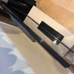 テレビ＋テレビ台セット 無料（Panasonic／サイズ記載あり） の画像