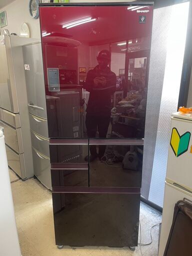 リサイクルショップどりーむ荒田店　No6841 冷蔵庫　大型冷蔵庫　定価３７万円の高級モデル　シャープ　２０１８年製　５０２L　超お買い得品♪　自動製氷機能付き♪