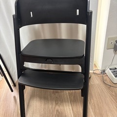 ベビーハイチェアの画像