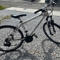 ルイガノ   クロスバイク 白  の画像