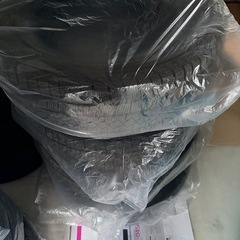 17インチ 225/65/17 スタッドレスタイヤ　の画像