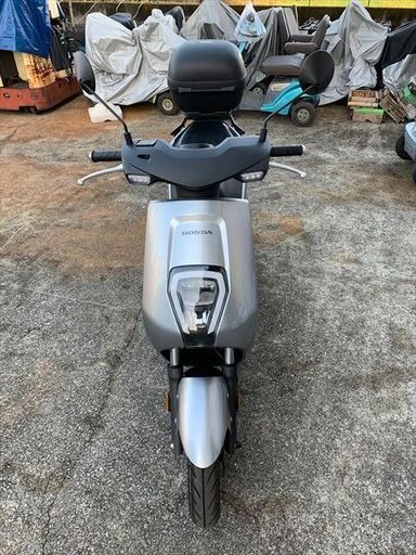 ホンダ EM1 e: 電動スクーター 中古 356km リアBOX付き バッテリー良好（ バッテリー×1と充電器×1付属）宮崎市