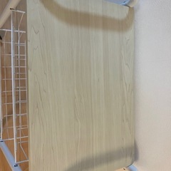 キャスター付きラックの画像