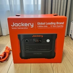 【極美品】Jackery ジャクリ　ポータブル電源 1000 New と車載シガーソケット充電ケーブル DC8020の画像