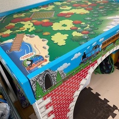 トーマスプレイテーブルの画像