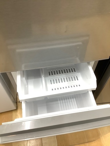 【トレファクラ　パーク岸和田店】 2ドア冷蔵庫　AQUA 2018年製　126L