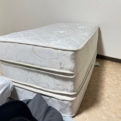 三つ折りマットレスの画像