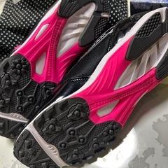 アシックス　シューズの画像