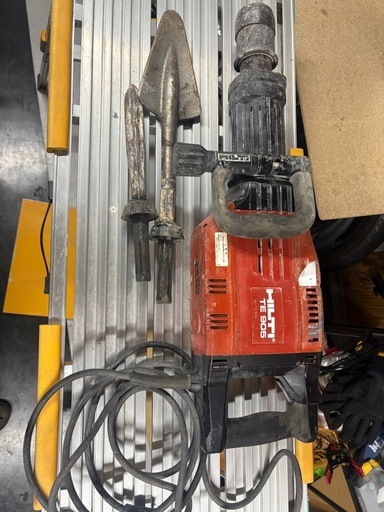 HILTI/ヒルティ　コンクリートブレーカー/電動ハンマ　TE905