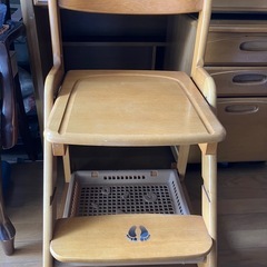 勉強机　学習机　いすの画像