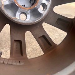 トヨタ30ｱﾙﾌｧｰﾄﾞ純正ホイールﾉｰﾏﾙﾀｲﾔバリ山の画像