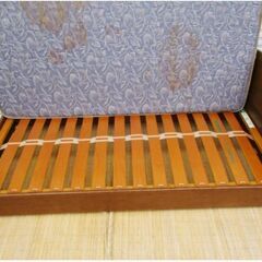 【オールドカリモク】カリモク家具 　最高級シングルベッド＆マットレス セット　 hulsta ヒュルスタ　直接引取歓迎　1089ZSの画像