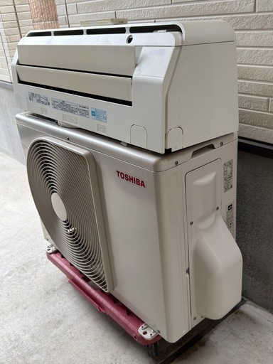 東芝/ 取付け工事込/2017年製/ クリーニング済 ?フィルターお掃除機能付 ?8畳用 
