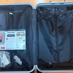 【未使用】スーツケース Lサイズ ネイビー（GRIFFIN LAND）の画像