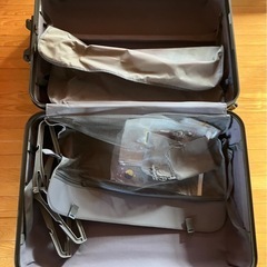 スーツケースの画像