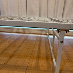 シングルベッド＋ベッドフレーム 無料（コンセント付き・収納可） の画像