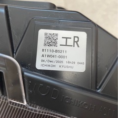 🟤極美品です！右ヘッドランプの画像