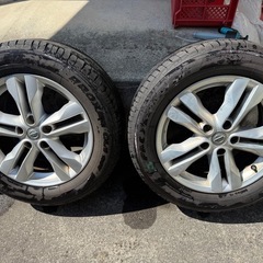 写真追加しました。エクストレイル　タイヤ　純正ホイール 付き　4本の画像