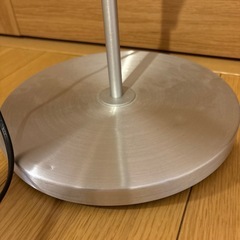 IKEA シルバー　スタンドライトの画像