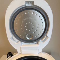 3/26迄！美品　アイリスオーヤマ　炊飯器　3合の画像