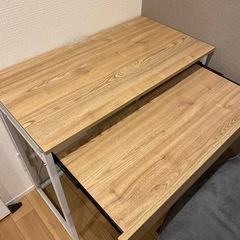 机・椅子の画像