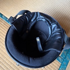 ヘルメット 商談中の画像