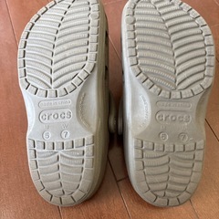 クロックス　23cmの画像