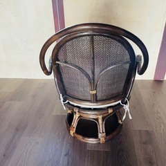 籐 ラタン 回転椅子 座椅子の画像