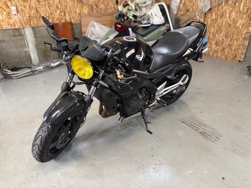 SUZUKI gsr400 後期 61馬力 カスタム車両